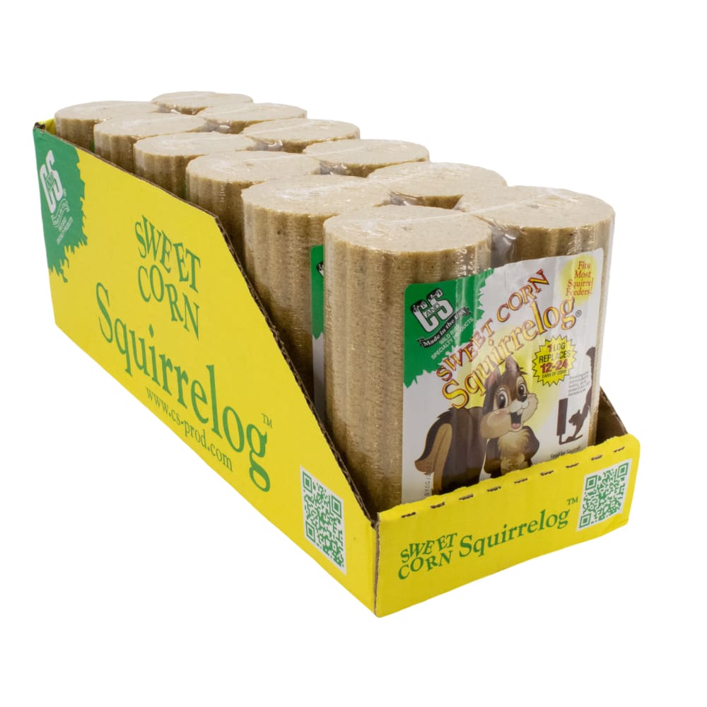 018222006083-candsproducts-sweetcornsquirrelog32oz-family-group